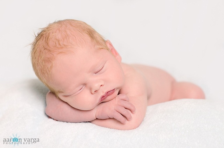 AVP 2588 Edit thumb(pp w768 h508) - Baby Declan | Pittsburgh Newborn Photographer