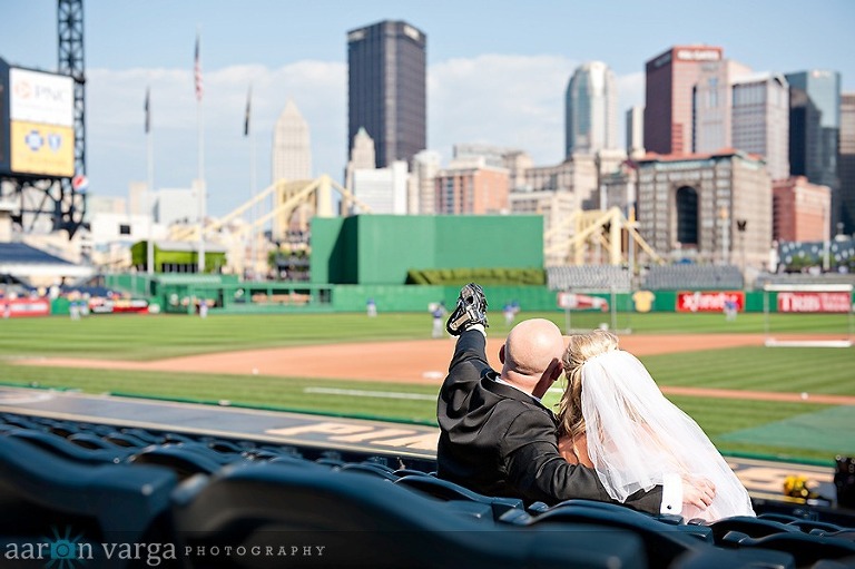 AVP HeatherBill 007 thumb(pp w768 h511) - Gateway Clipper & PNC Park Wedding Photos