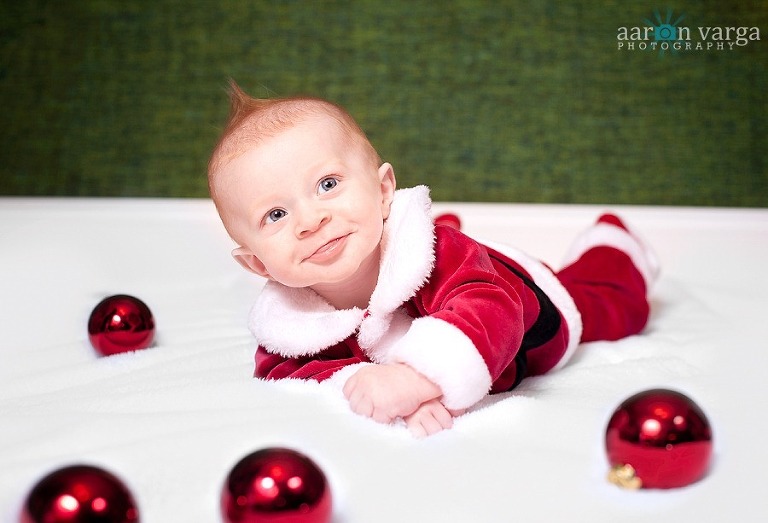 sebby thumb2(pp w768 h523) - Sneak Peek! Santa Baby | Sebastian 6 Months