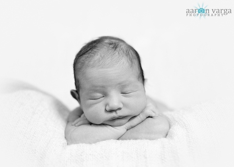 DSC 2718 Edit thumb(pp w768 h548) - Gabriel | Pittsburgh Newborn Photographer