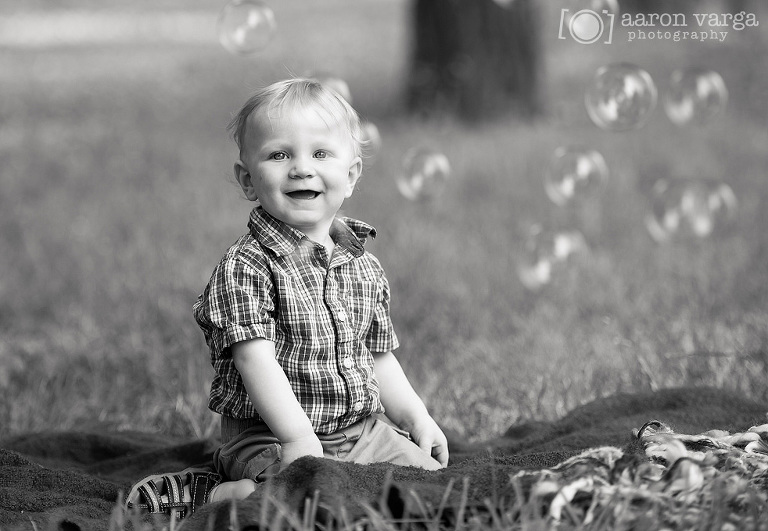 D3S 7701(pp w768 h531) - Wyatt's One! | Pittsburgh Family Photographer