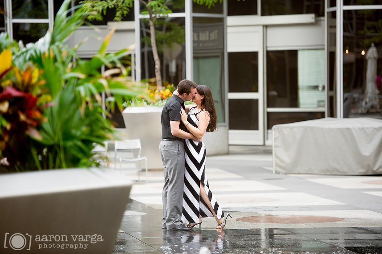 02 Downtown Pittsburgh Engagement(pp w768 h511) - Alisa + Tristan | Market Square Engagement Photos