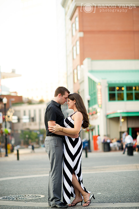 13 Market Square Engagement(pp w480 h721) - Alisa + Tristan | Market Square Engagement Photos