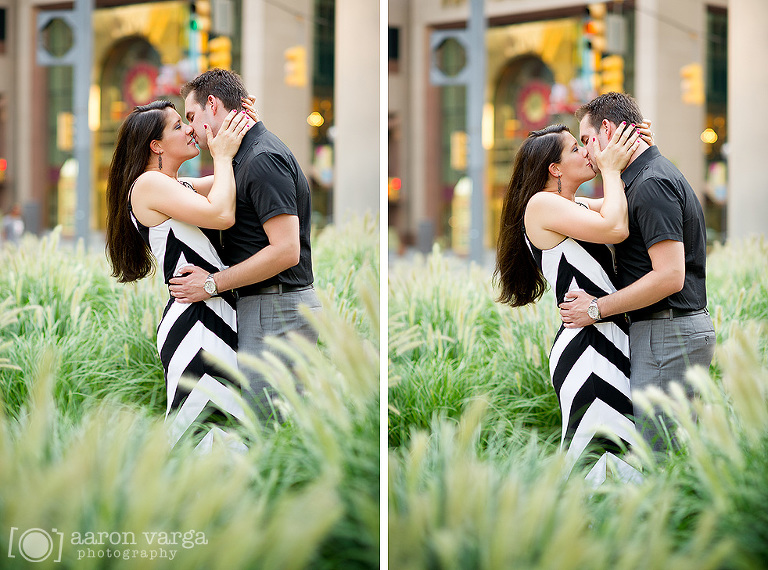 15 Downtown Pittsburgh Engagement(pp w768 h570) - Alisa + Tristan | Market Square Engagement Photos