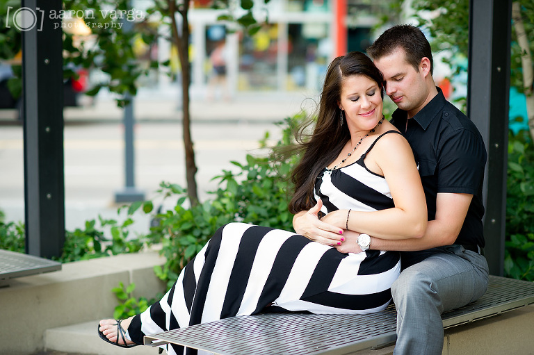 18 Downtown Pittsburgh Engagement(pp w768 h511) - Alisa + Tristan | Market Square Engagement Photos