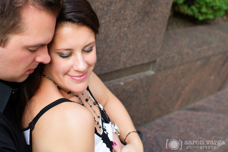 21 Downtown Pittsburgh Engagement(pp w768 h511) - Alisa + Tristan | Market Square Engagement Photos