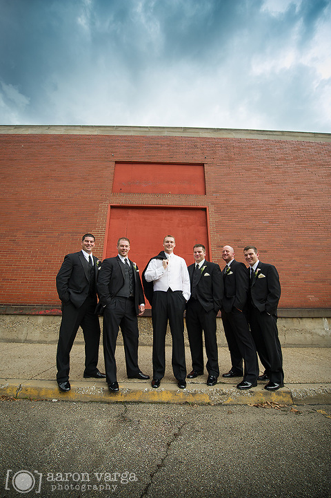 26 South Side Wedding Photographer(pp w480 h721) - Julia + Seth | Circuit Center & Ballroom Wedding Photos