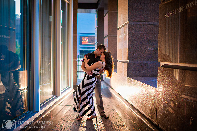 35 Downtown Pittsburgh Engagement(pp w768 h510) - Alisa + Tristan | Market Square Engagement Photos