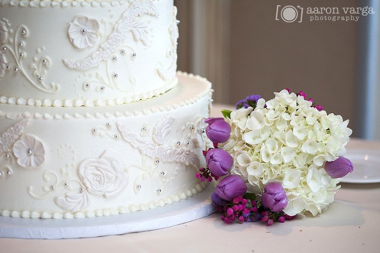 03 All White Wedding Cake(pp w768 h512) - Best of 2012: Cakes