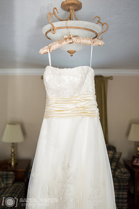08 Ivory Wedding Dress Details(pp w480 h721) - Best of 2012: Dresses
