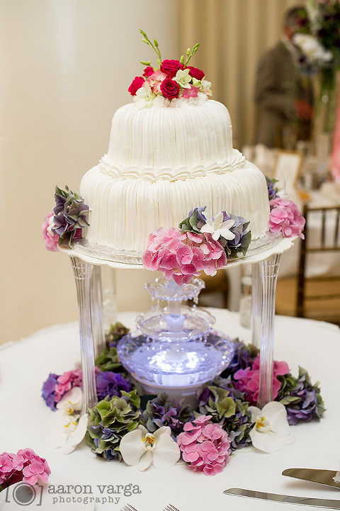 09 Wedding Cake with Fountain(pp w480 h721) - Best of 2012: Cakes