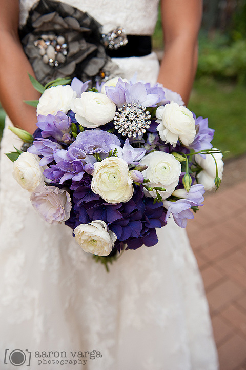 17 Purple and White Wedding Bouquet(pp w480 h721) - Best of 2012: Flowers