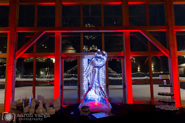 43 Wedding Ice Sculpture(pp w768 h510) - Best of 2012: Reception and Details
