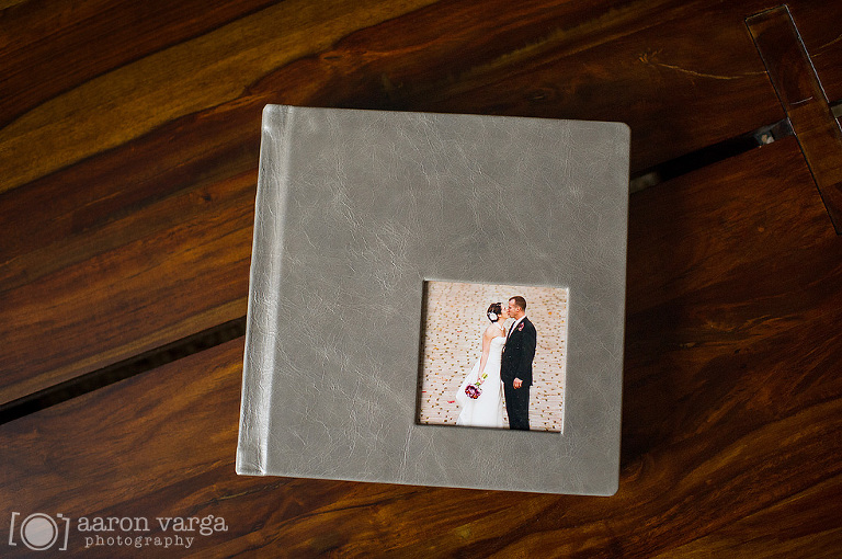 03 Gray Leather Finao Album(pp w768 h510) - Gray Leather Flush Mount Wedding Album