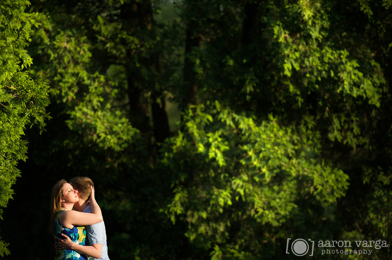 09 Posing in direct sunlight engagement photo(pp w768 h510) - Maryana + Chris | Mellon Park Engagement Photos
