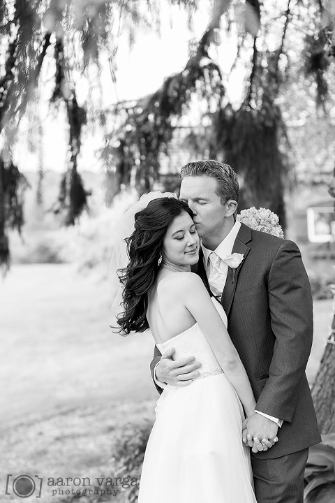 33 dreamy wedding photo(pp w480 h720) - Sam + Andy | Lingrow Farm Wedding Photos