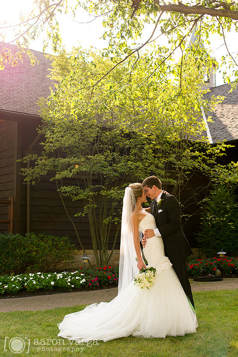 71 sunset wedding photo(pp w480 h721) - Lauren + Ryan | Rolling Acres Golf Course Wedding Photos