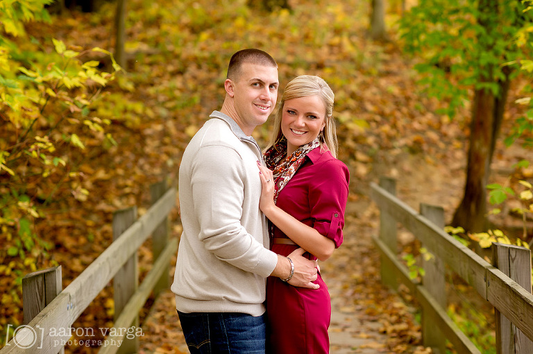 08 pittsburgh engagement in fall(pp w768 h510) - Kylie + Kevin | Peters Lake Park Engagement Photos