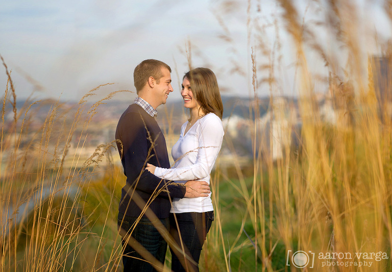 02 Engagemetnt Mt Washington Pittsburgh(pp w768 h533) - Emilie + Mike | Mt. Washington Engagement Photos