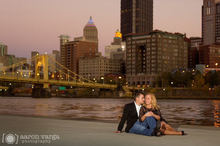 24 pittsburgh skyline engagement(pp w768 h510) - Jennifer + Paul | Mellon Park Engagement Photos