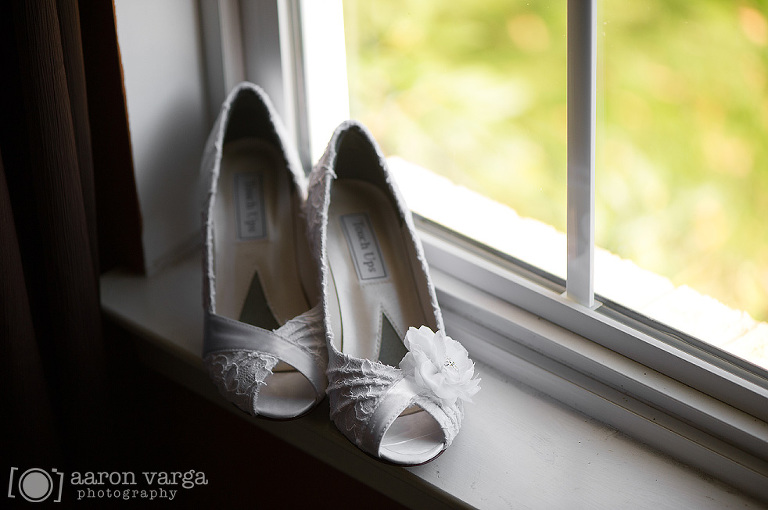 18 White lace wedding shoes(pp w768 h510) - Best of 2013: Shoes