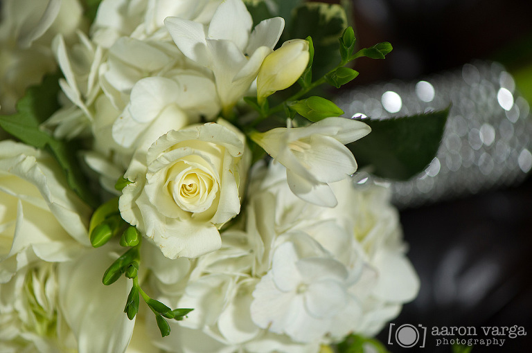 21 ivory wedding flowers sparkly details(pp w768 h510) - Best of 2013: Flowers