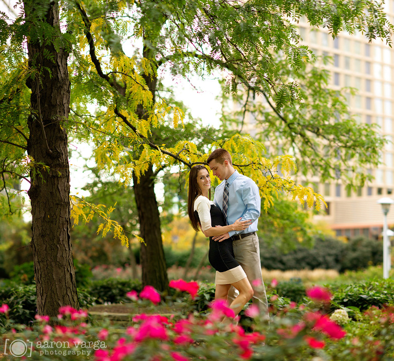 13 Brenizer Method Pittsburgh Downtown Engagement(pp w768 h703) - Brenizer Method Portraits