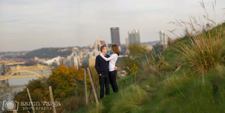 16 Brenizer Method Mt. Washington PIttsburgh Engagement(pp w768 h386) - Brenizer Method Portraits