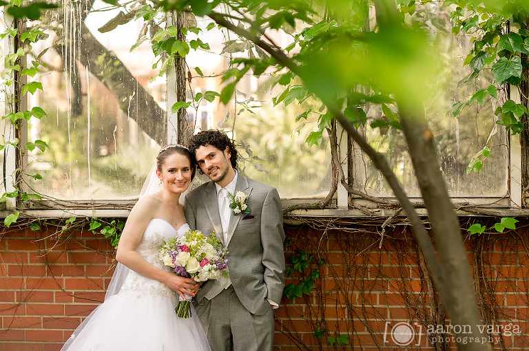 18 wedding photos at the pittsburgh aviary(pp w768 h510) - National Aviary Wedding