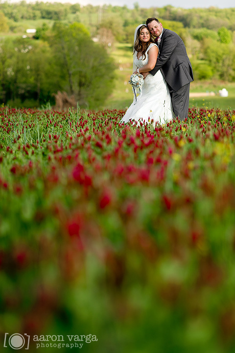 28 lingrow farm flower field(pp w480 h721) - Kristina + Andy | Lingrow Farm Wedding Photos