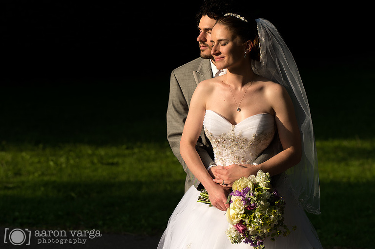 photographing bride in direct sun(pp w768 h511) - National Aviary Wedding