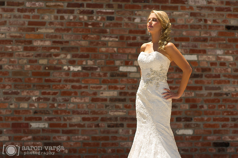 08 Posing bride in direct sun(pp w768 h511) - J Verno Studios Wedding