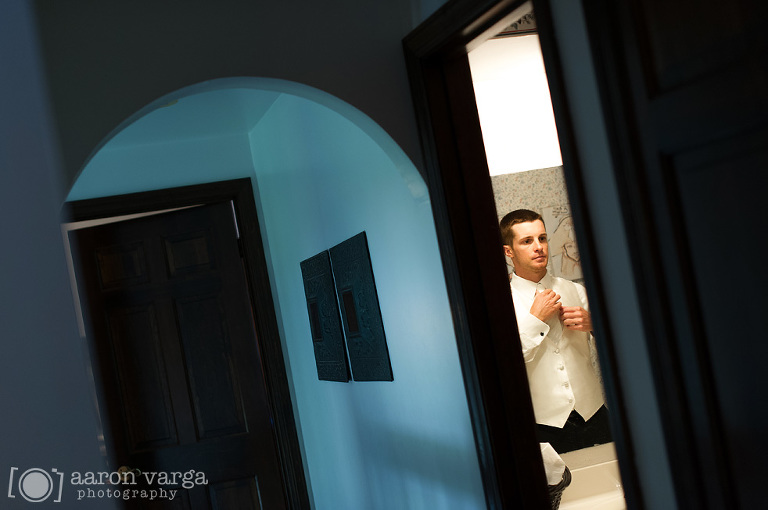 11 groom getting ready(pp w768 h510) - Hilton Garden Inn Southpointe Wedding