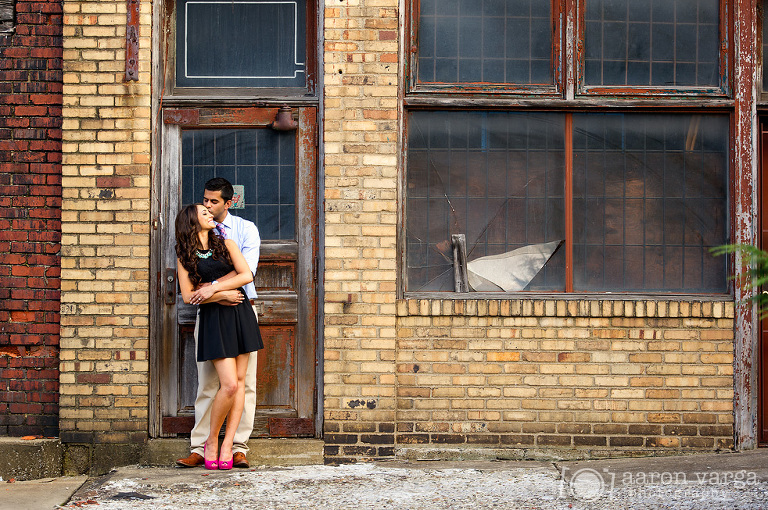 20 urban engagement photos(pp w768 h510) - Anita + Anand | Strip District and Schenley Park Engagement Photos