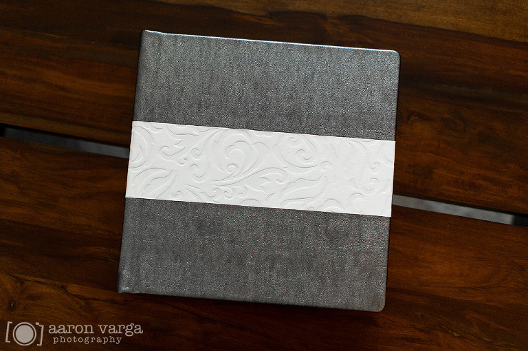 02 finao wedding album(pp w768 h510) - Silver and White Leather Flush Mount Wedding Album