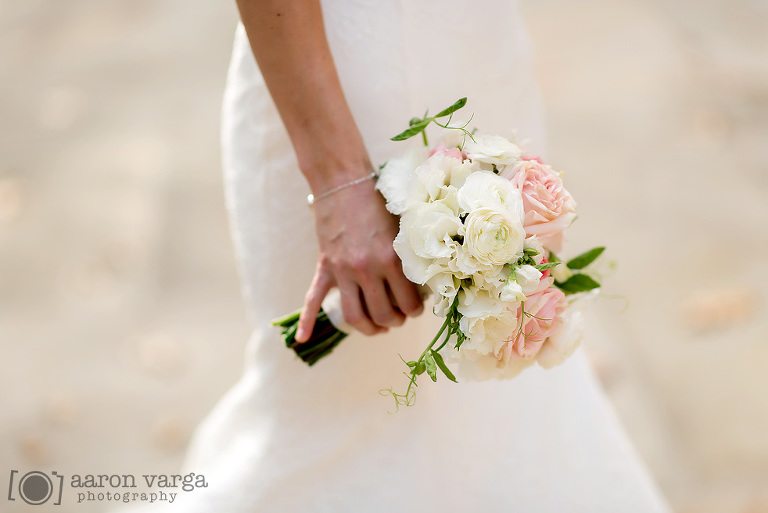 09 pink white wedding flowers(pp w768 h513) - University Club Wedding