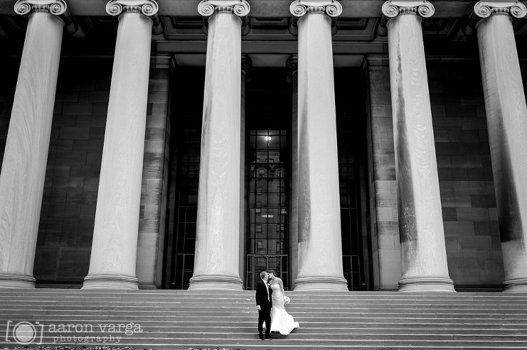 17 mellon pillars wedding(pp w768 h510) - University Club Wedding