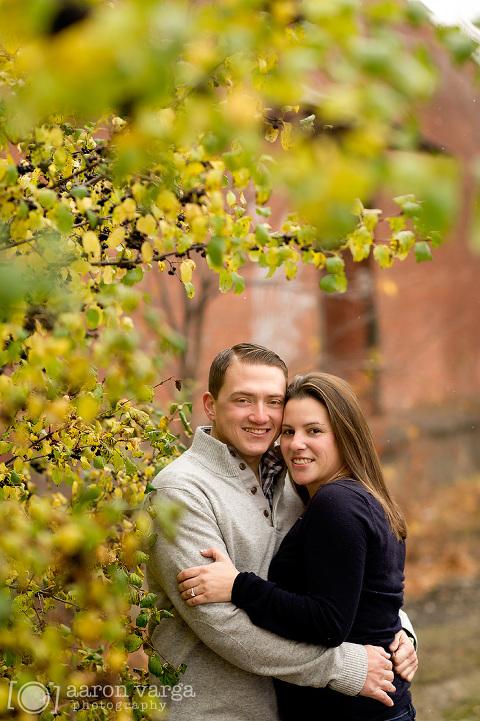 05 strip district fall(pp w480 h721) - Natalie + Tim | Pittsburgh Strip District Engagement Photos