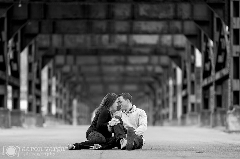 26 metal bridge pittsburgh(pp w768 h510) - Natalie + Tim | Pittsburgh Strip District Engagement Photos