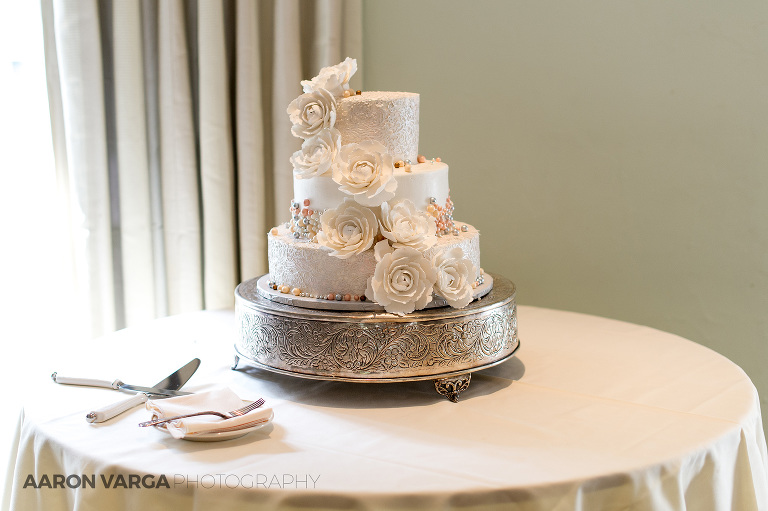 01 detailed ivory wedding cake(pp w768 h511) - Best of 2014: Cakes
