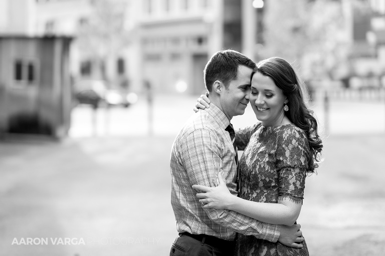 09 downtown pittsburgh engagement photo(pp w768 h511) - Dana + Brian | Downtown Pittsburgh Engagement Photos