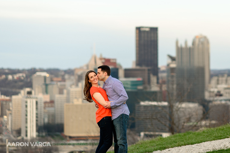 21 pittsburgh skyline engagement(pp w768 h512) - Dana + Brian | Downtown Pittsburgh Engagement Photos