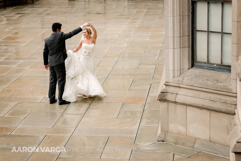 27 rainy wedding photo(pp w768 h512) - Cassidy + David | Westin Convention Center Wedding Photos