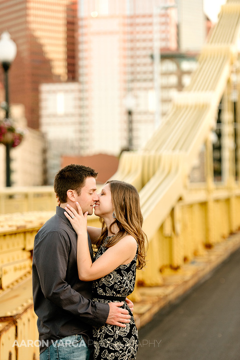 26 roberto clemente bridge engagement(pp w480 h718) - Jolene + Kurt | Duquesne University and North Shore Engagement Photos