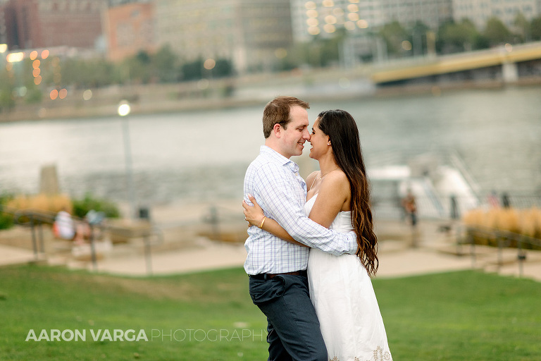 26 north shore rivers engagement(pp w768 h512) - Simi + Will | Downtown and North Shore Engagement Photos