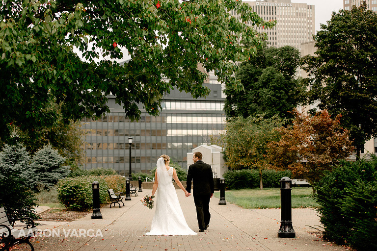 24 duquesne university campus(pp w768 h512) - Kirstin + Brad | Pittsburgh Athletic Association Wedding Photos