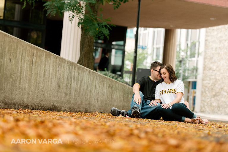 10 fall photos north shore(pp w768 h512) - Chatham University Engagement