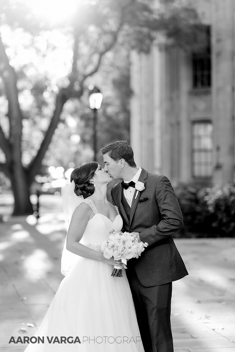 19 cathedral of learning wedding photo(pp w480 h718) - Stephanie + Ryan | Heinz Chapel and University Club Wedding Photos