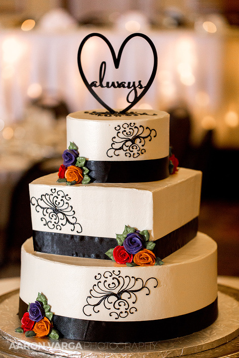 09 black white fall wedding cake(pp w480 h719) - Best of 2015: Cakes