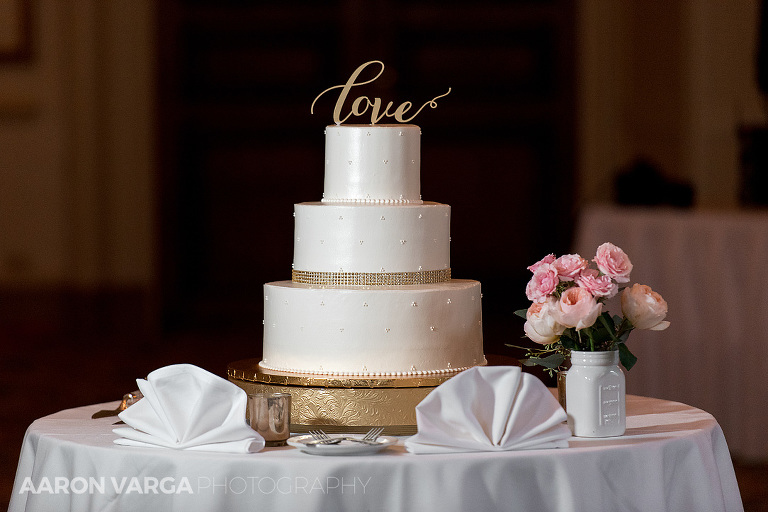 14 gold white wedding cake(pp w768 h512) - Best of 2015: Cakes